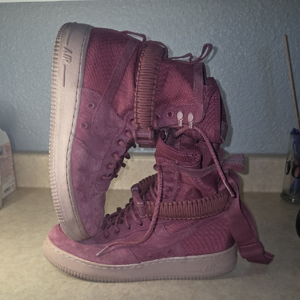 Nike Air Women's SF Air Force 1 Hi Top Sneakers Sz 10 in Vintage Wine Color - Picture 7 of 9